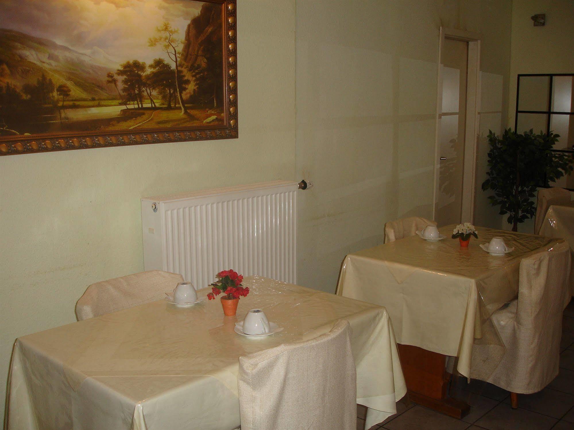 Angel Hotel Frankfurt am Main Ngoại thất bức ảnh