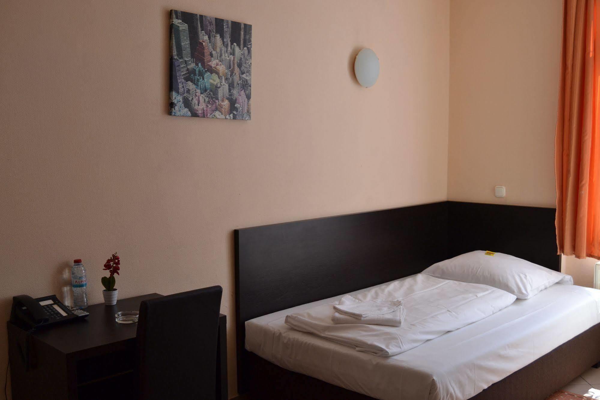 Angel Hotel Frankfurt am Main Ngoại thất bức ảnh